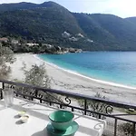 Sea Pebble Aparthotel