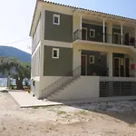 Aparthotel Sea Pebble 3*