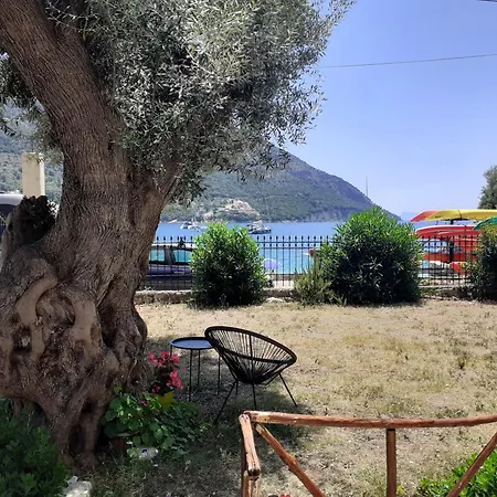 Aparthotel Sea Pebble 3*