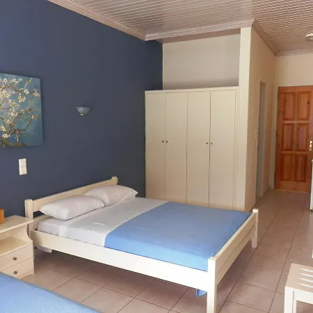 Sea Pebble Mikros Gialos