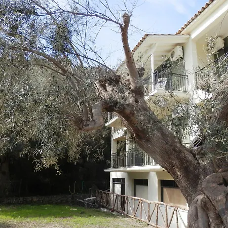 Sea Pebble Aparthotel